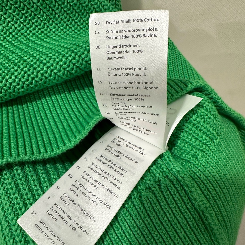 COS Chunky Knit Vest - Picture 12 of 12